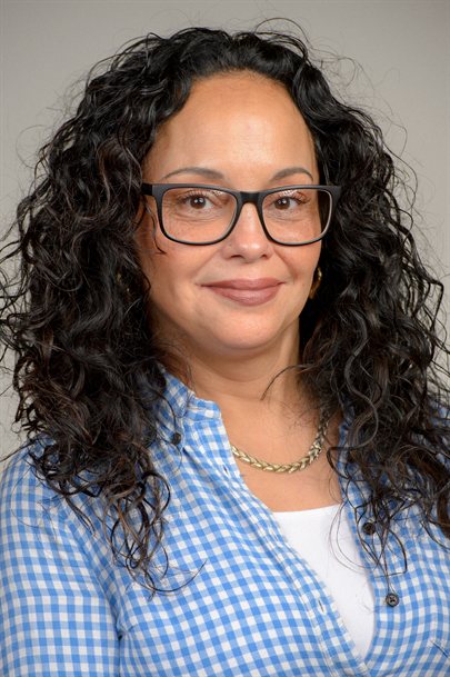 Staff Photo Ms. Morales