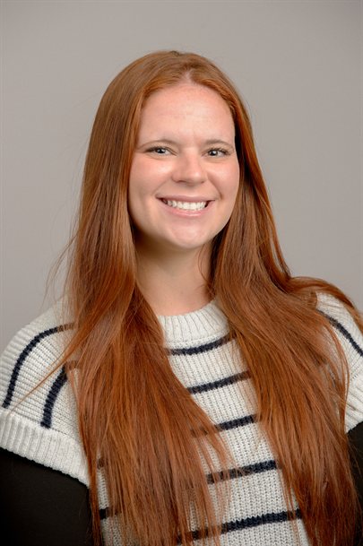 Staff Photo Ms. Fox