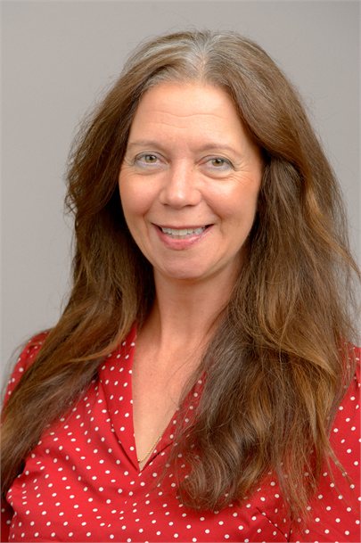 Staff Photo Ms. Henry