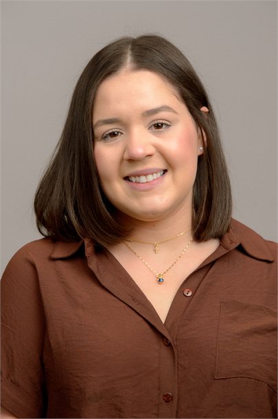 Staff Photo Ms. Flores-Carrion